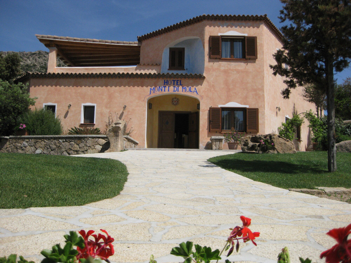 Exterior & Views 2, Hotel Monti Di Mola, Olbia-Tempio