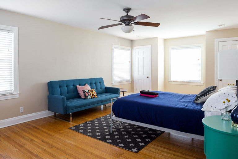 Bedroom 3, Spacious 6BR /2.5 Bath in Highlands!, Jefferson