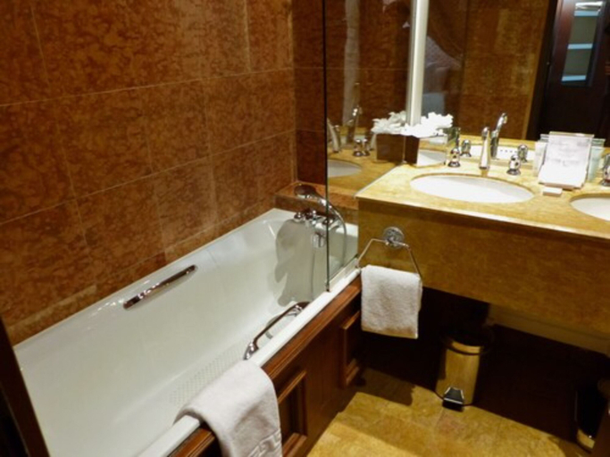 Bathroom 3, Mont Blanc, Haute-Savoie