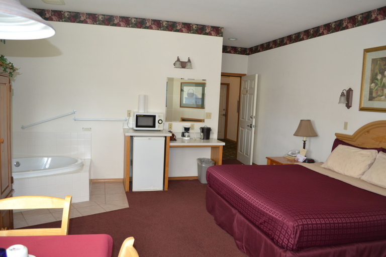 Bedroom 3, Anaco Bay Inn, Skagit