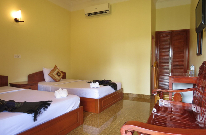 Bedroom 2, Makara Bungalows, Sihanoukville