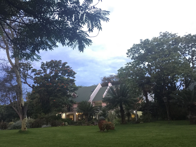 Exterior & Views 2, Cuckoo's Nest Guest House, Vhembe