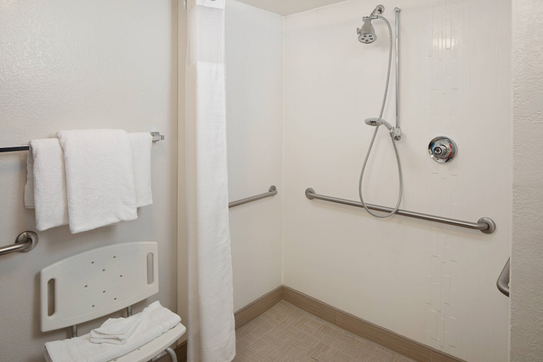 Bathroom 4, Courtyard by Marriott Houston Westchase, Houston