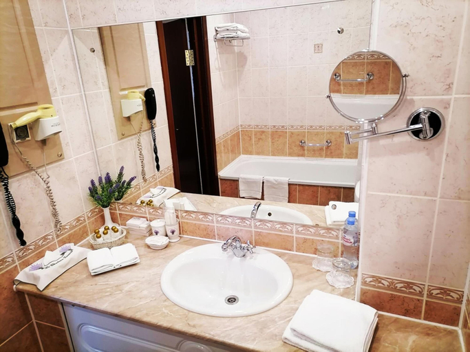 Bathroom 5, Hotel Gulf Stream, Vysokogorskiy rayon