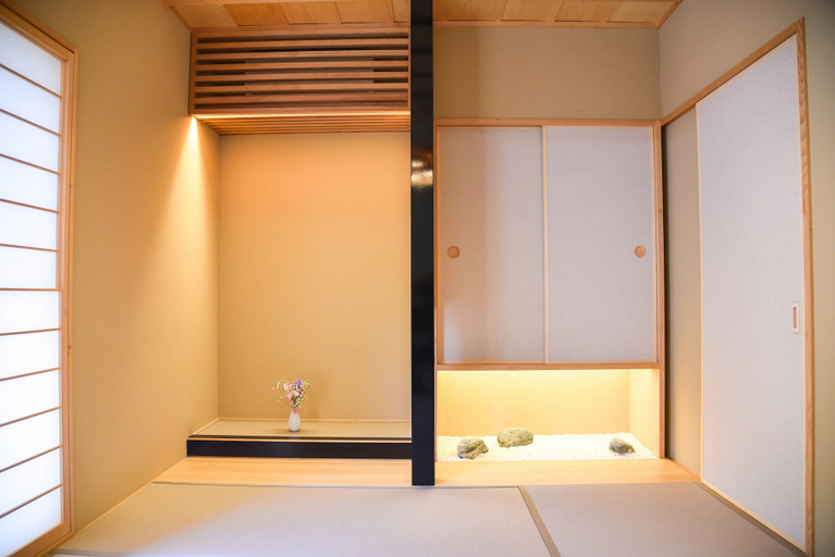 Bedroom 4, Chika Karo, Kyoto