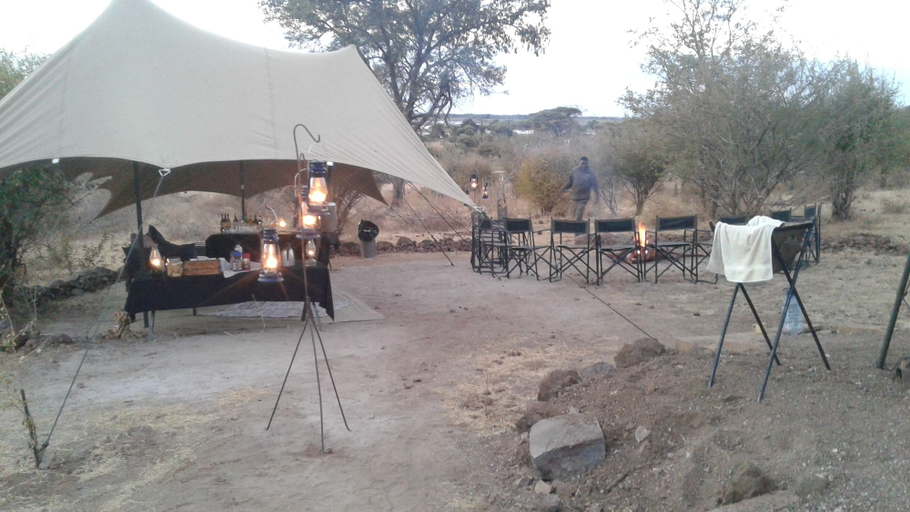 Others 4, Pop Lamont Camp, Chobe