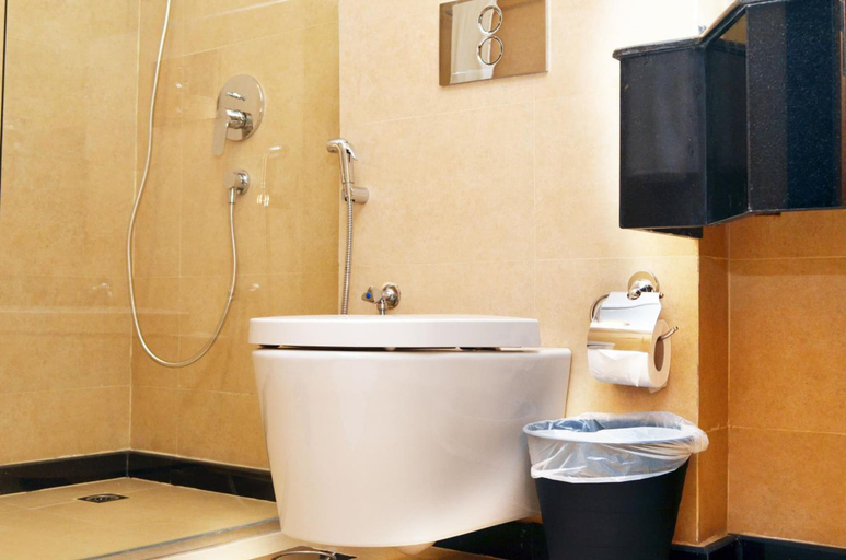 Bathroom 3, Nooh Tower, Muharraq