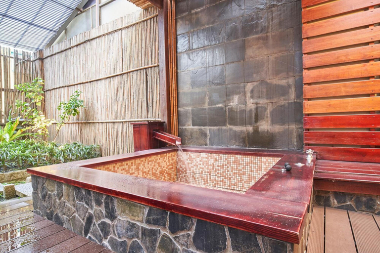 Bathroom 4, Dong Feng Motel, Taoyuan