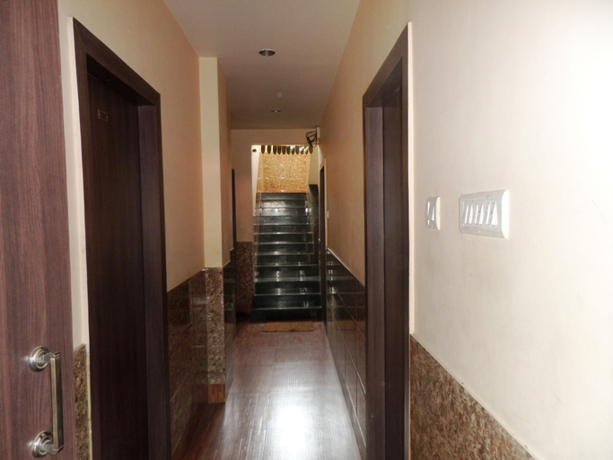 Others 4, Hotel Cosmo Lodging, Thane