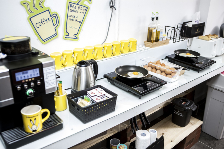 Food & Drinks 5, 24 Guesthouse Jeonju, Jeonju