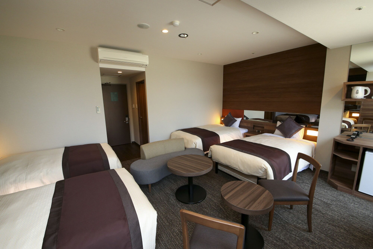 Bedroom 3, The Hedistar Hotel Narita, Narita