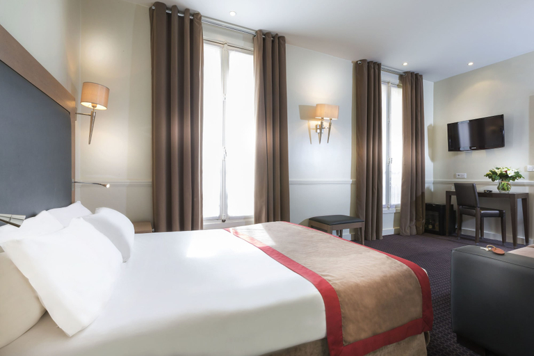 Bedroom 3, Elysees Union Hotel, Paris