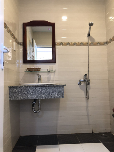 Bathroom 3, Nam Anh Hotel, Nha Trang
