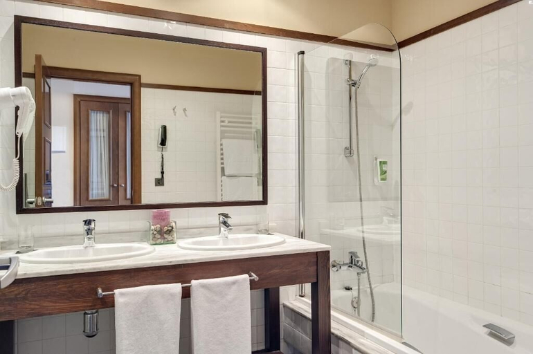 Bathroom 4, Hotel & Spa Real Badaguás-Jaca, Huesca