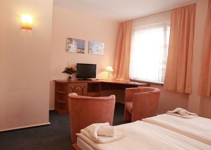 Bedroom 4, Hotel Bertramshof, Nordwestmecklenburg