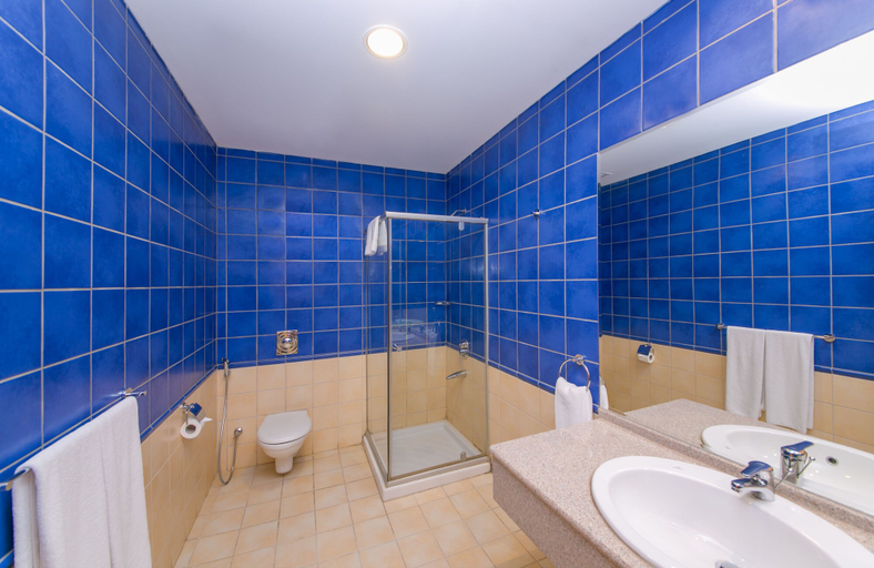 Bathroom 5, Copthorne Al Jahra Hotel & Resort, Al Jahrah