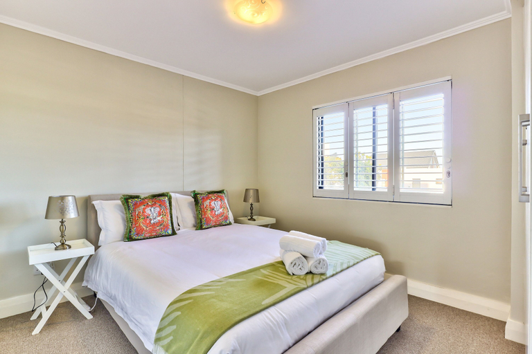 Bedroom 2, 2 Bedroom Apartment in Century City, City of Cape Town