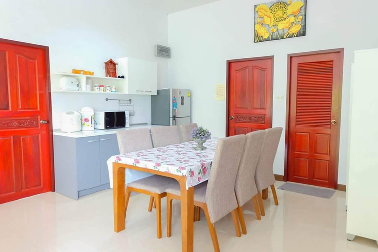 Others 5, Tansita House 2, Pran Buri