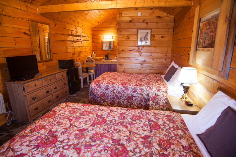 Bedroom 5, Bryce GatewayInn Cabins, Garfield