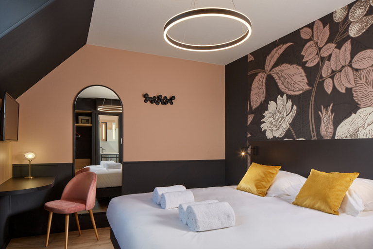 Bedroom 3, Maison Cabotte, Côte-d'Or