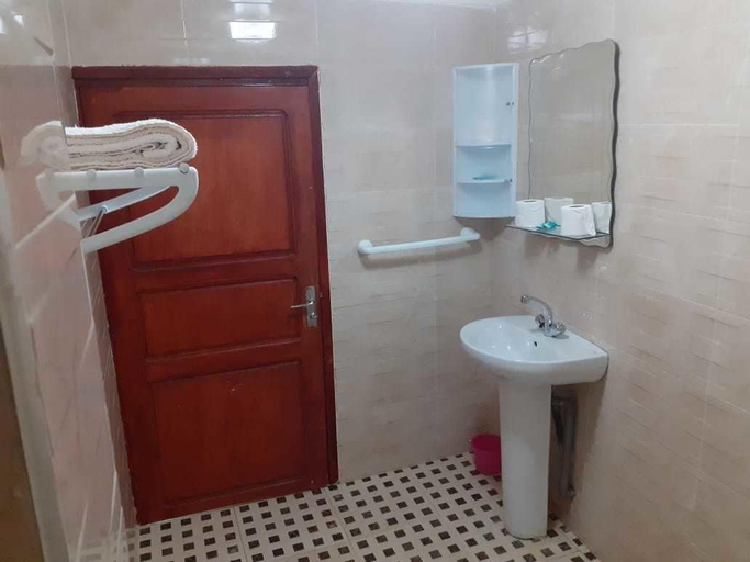 Bathroom 3, Hotel Hagounia, Tan-Tan