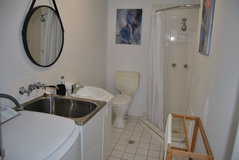 Bedroom 5, Budds Beach Apartments, Gold Coast