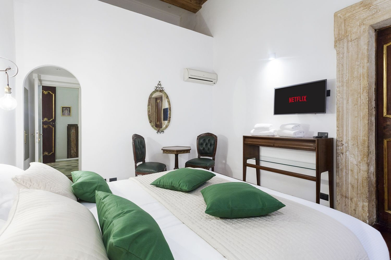 Room 3, Palazzo del Duca Luxury Guest House, Roma