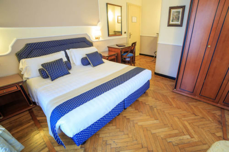 Bedroom 3, Hotel Jolanda, Genova