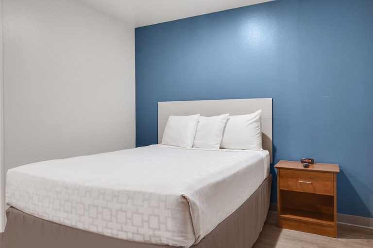 Bedroom 3, WoodSpring Suites Houston Willowbrook, Houston