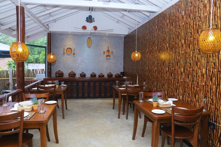 Food & Drinks, HIRIKETIYA CLICK, Dickwella