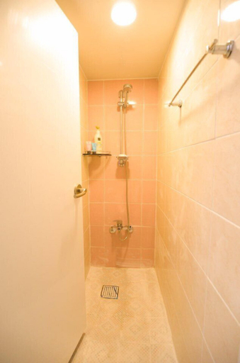 Bathroom 4, Lombard House - Hostel, Mapo