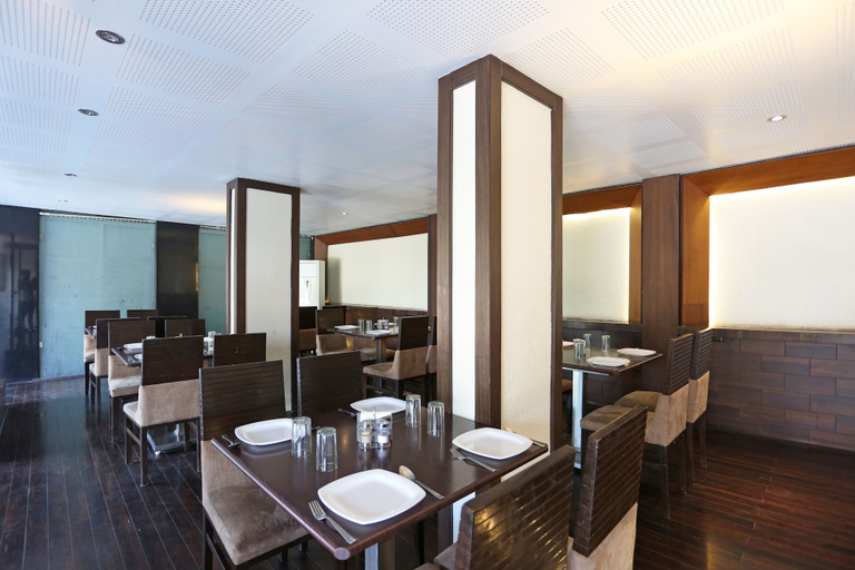 Food & Drinks, Hotel Satyan Inn, Ahmadnagar