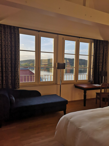 Bedroom 5, Seehotel Villa Linde, Konstanz