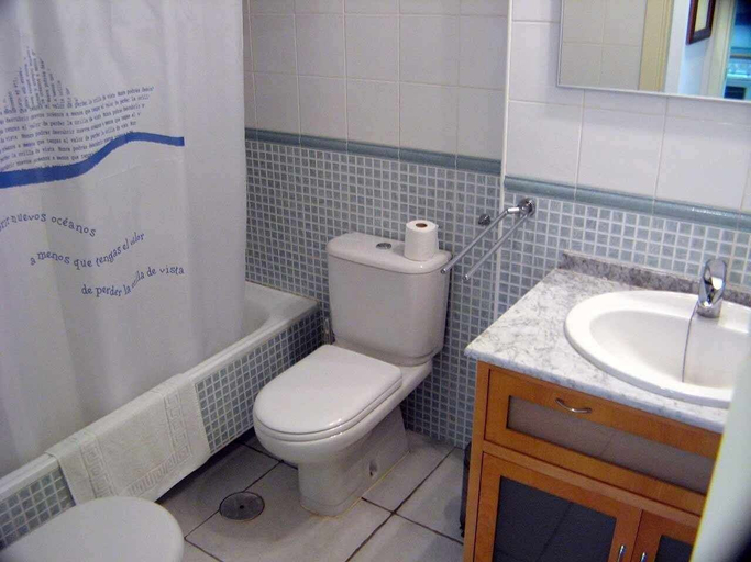 Bathroom, VenAVera E21B - 1 Bedroom/1Bath Beachfront WIFI, Almería
