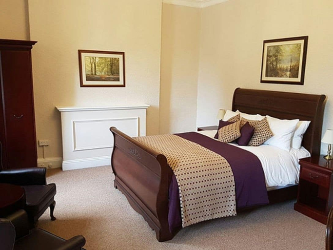 Bedroom 2, The Greyhound Hotel, Derbyshire