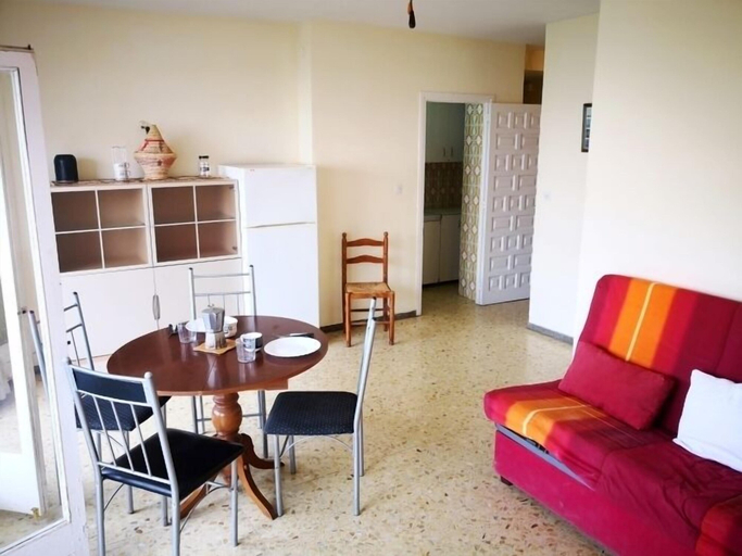 Others 5, Apartamento 876, Girona