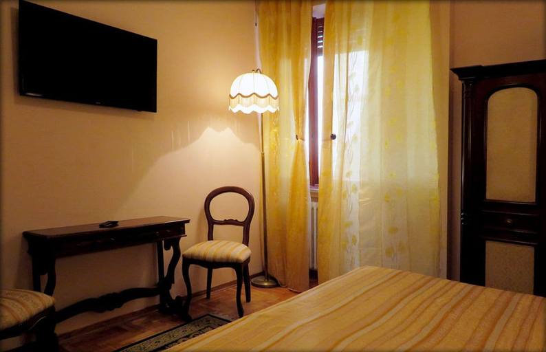 Bedroom 5, Casalbergo, Siena