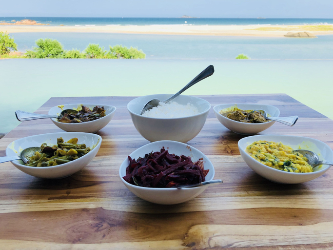 Food & Drinks, C Beyond Nilaveli, Kuchchaveli