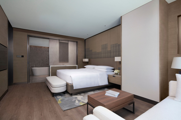 Bedroom 4, Wenzhou Marriott Hotel, Wenzhou