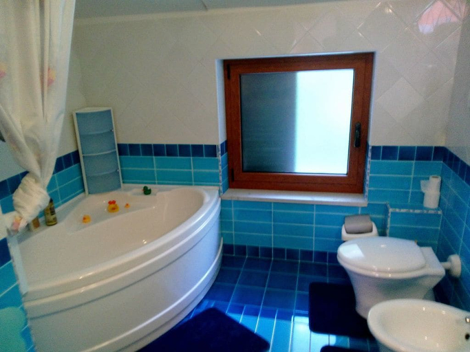 Bathroom 3, Agrinaturismo, Caserta