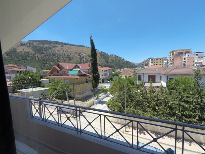 Others 5, Hotel Vila Nino, Beratit