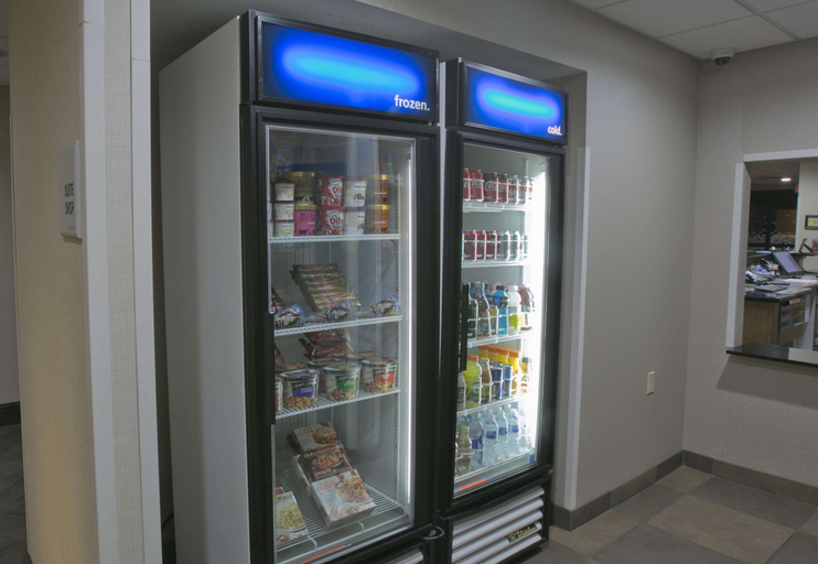 Food & Drinks 5, Hampton Inn & Suites Wiggins, Stone