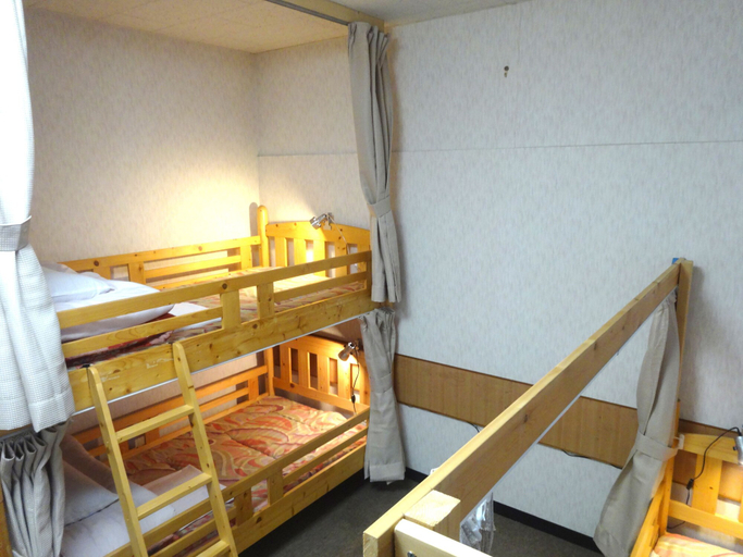 Bedroom 3, Shodoshima Olive Youth Hostel, Shōdoshima