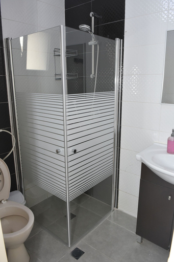 Bathroom, Sweet Dreams Apartment