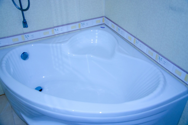 Bathroom 5, Salina Hotel, Da Nang