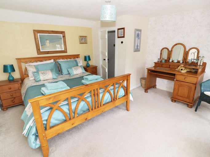 Bedroom 2, Herefordshire Holiday Cottages, Herefordshire