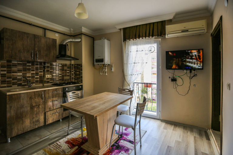 Others 5, Travel in Home 2, Merkez