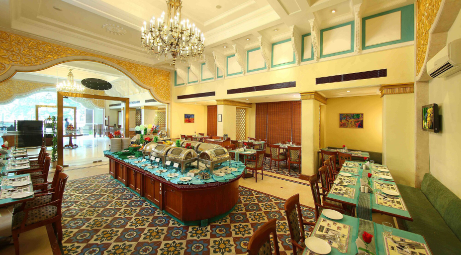 Food & Drinks 5, Royal Court, Madurai
