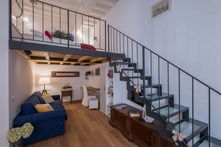 Others 5, Parione Apartment, Florence