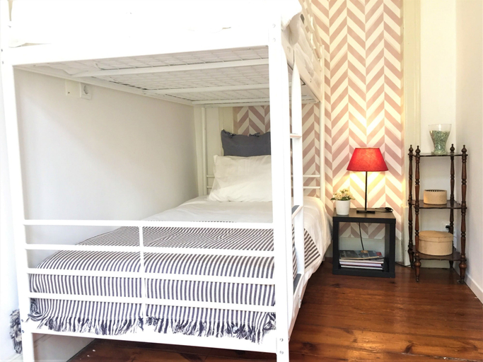 Bedroom 3, Charming Vintage Auto Check-in Flat in Baixa, Lisbon
